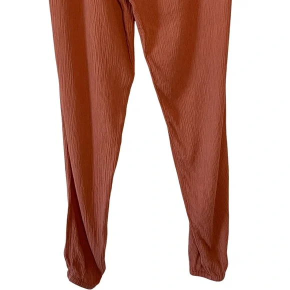 •SOLD•AERIE Rose Pink Crinkle Fabric Strapless Elastic Cuff Jumpsuit Size Small - Picture 4 of 6